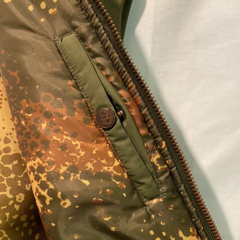 Born Fly puffer vest - Picture 16 of 16